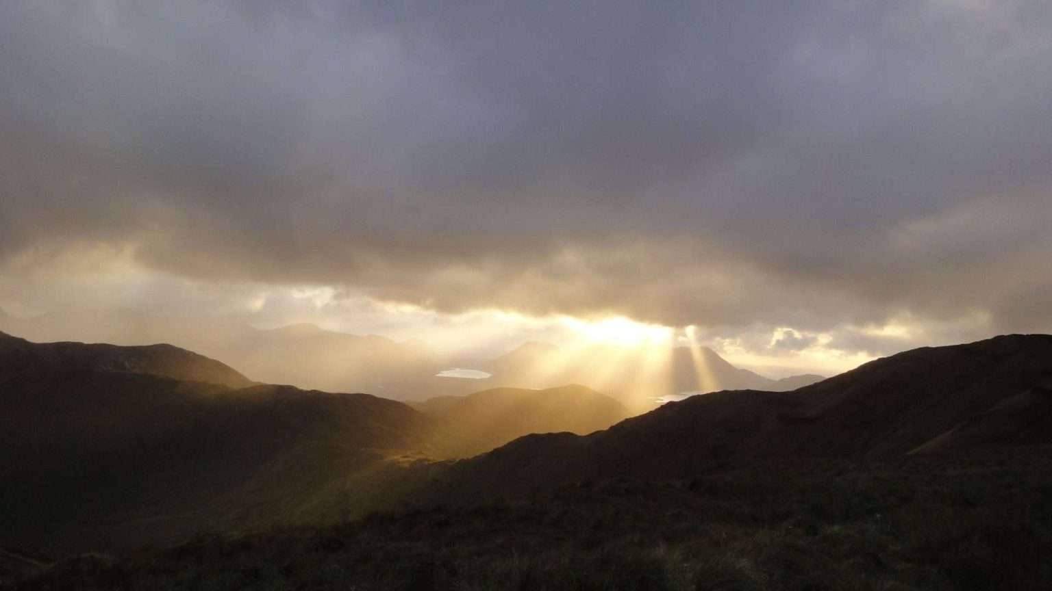 Ireland - video overlay - 2400 px wide